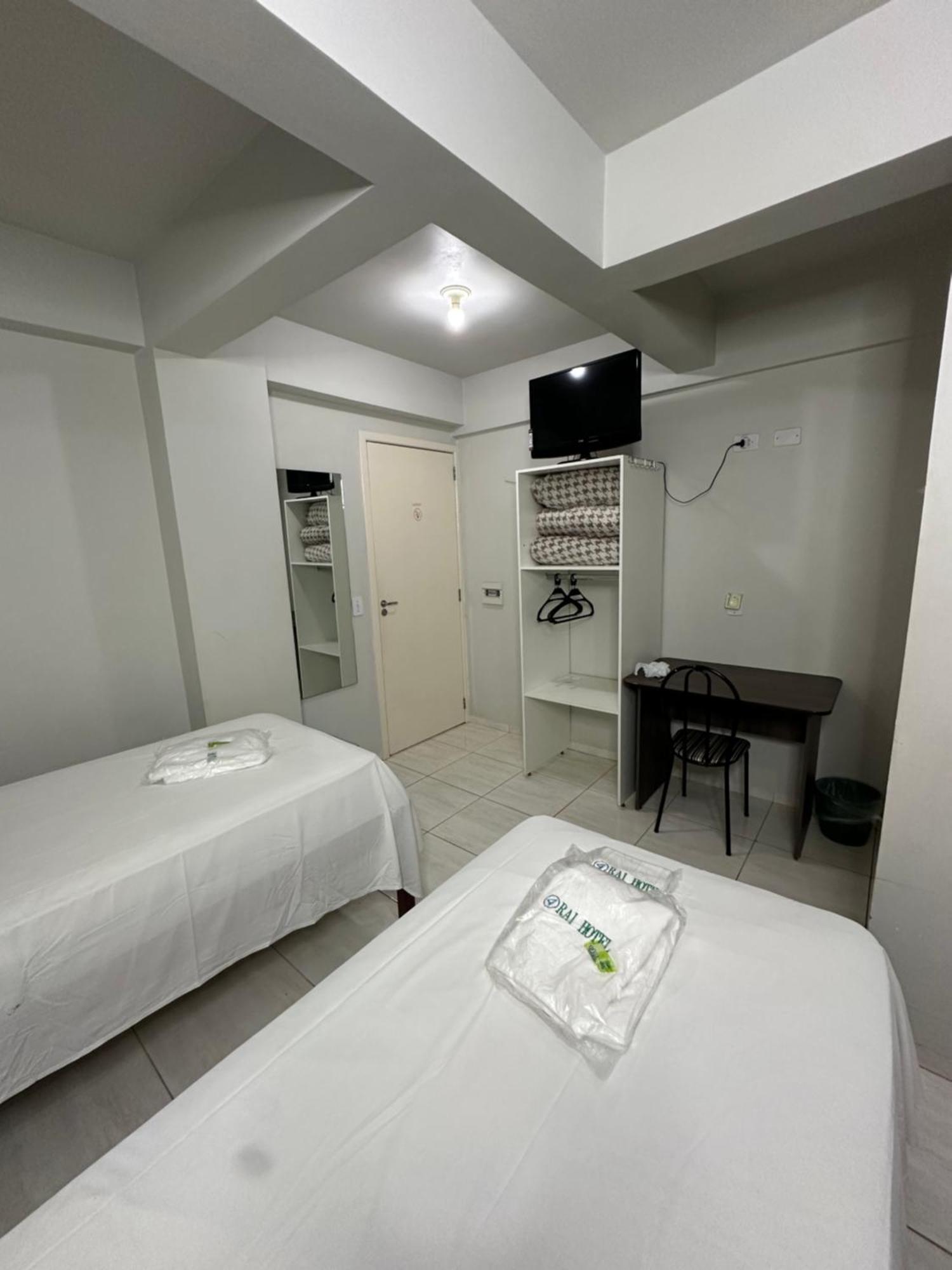 Rai Hotel - Proximo A Prefeitura カスカヴェウ エクステリア 写真